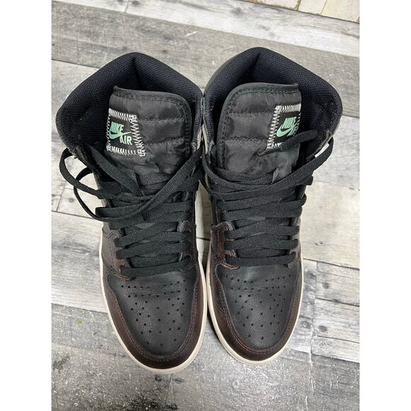 AIR JORDAN 1 RETRO HIGH OG “PATINA” 
BLACK/FRESH MINT-LIGHT ARMY-SAIL, SIZE 9